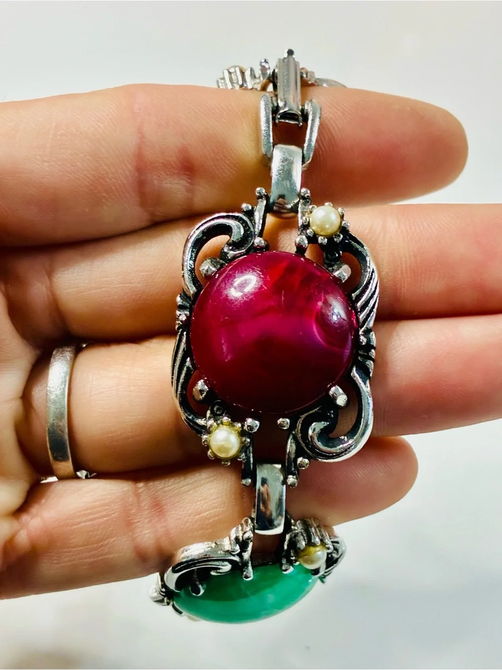VTG Multicolor Cabochon Bracelet with Silver-Tone Filigree And Pearls